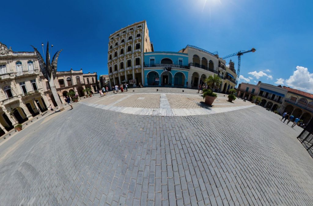 Plaza Vieja Cuba